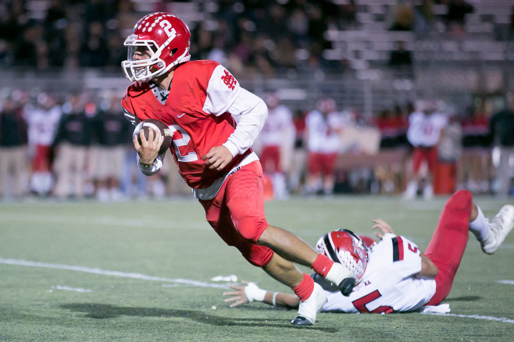 111017 Santa Maria Carpinteria Football 003.jpg
